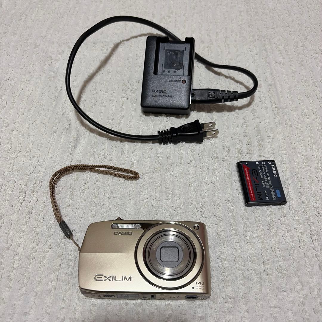 中古　CASIO EXILIM EX-Z2300 デジカメ