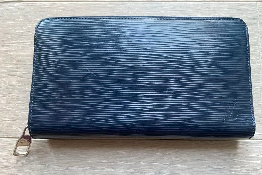 値下しました ルイヴィトン エピ ジッピーウォレット 長財布