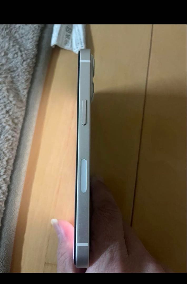 Apple iPhone 13 ホワイト