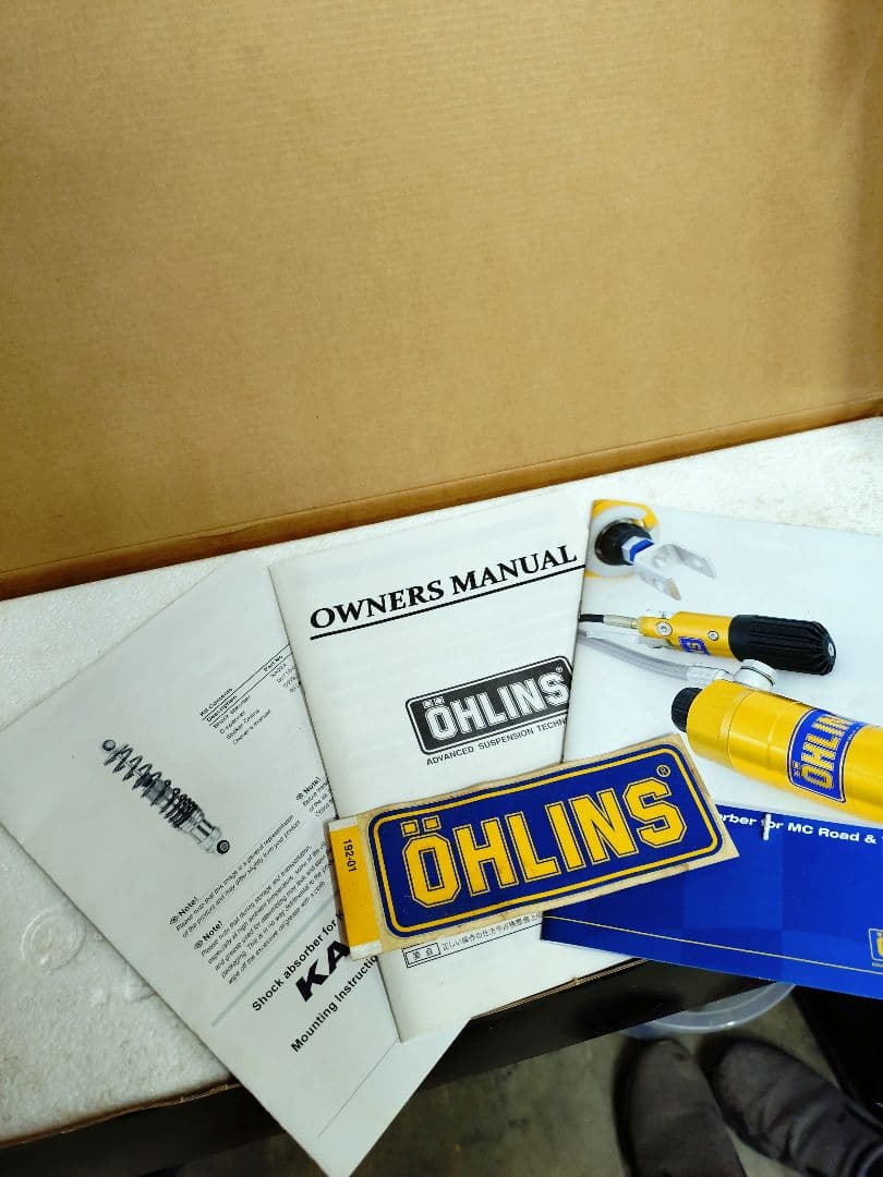 W650オーリンズKA224リアショック