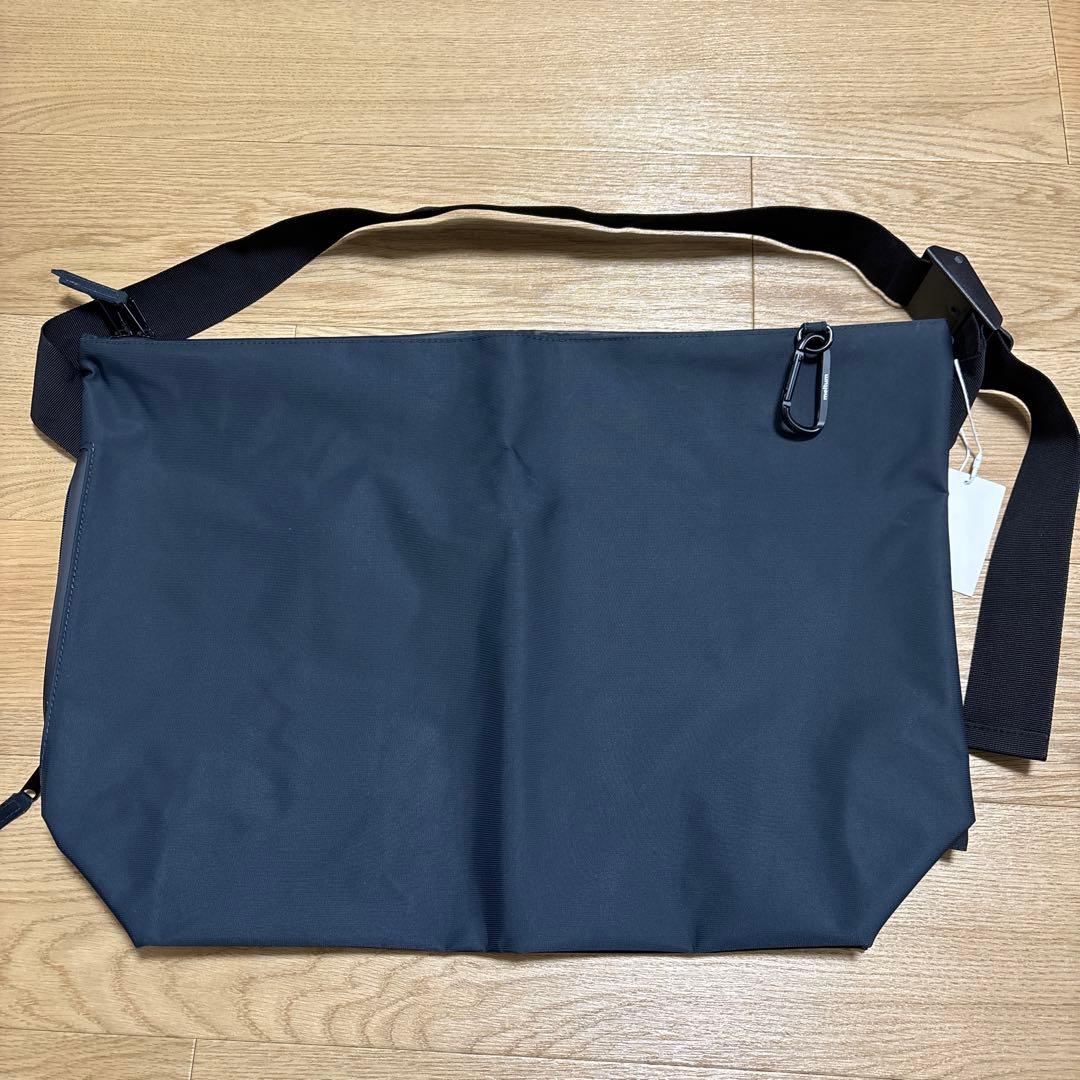 meltum メッセンジャーバッグ / ネイビー