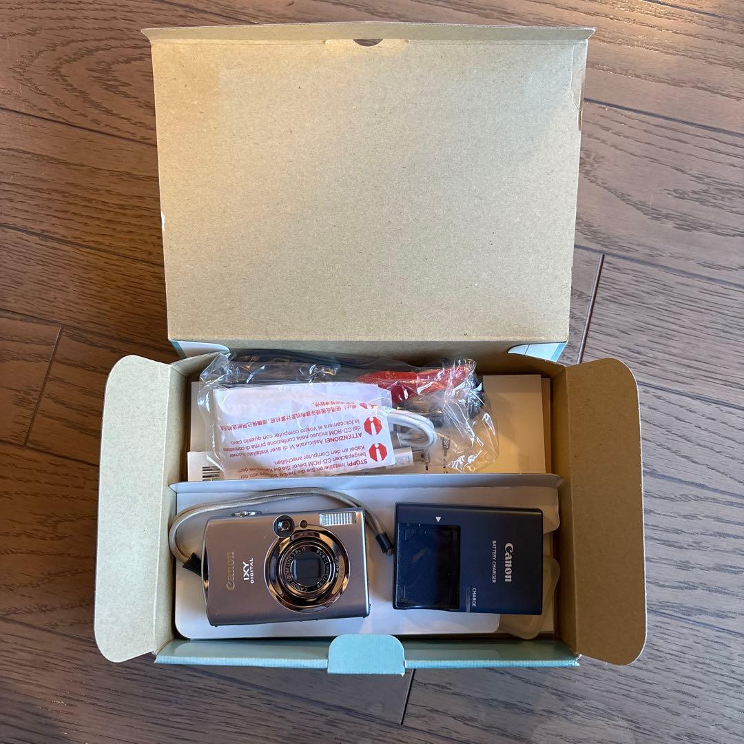 デジタルカメラ Canon IXY DIGITAL 900is