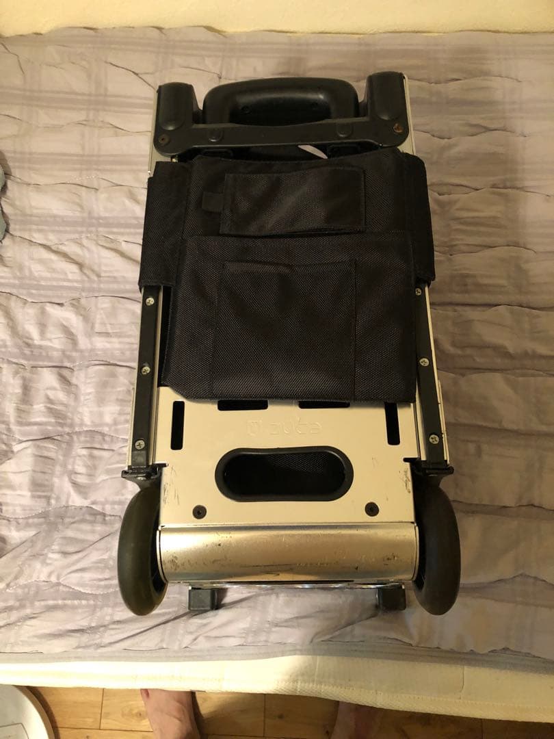 ZÜCA ズーカ　ブラック 座れる　キャリーケース　人気 旅行 シンプル