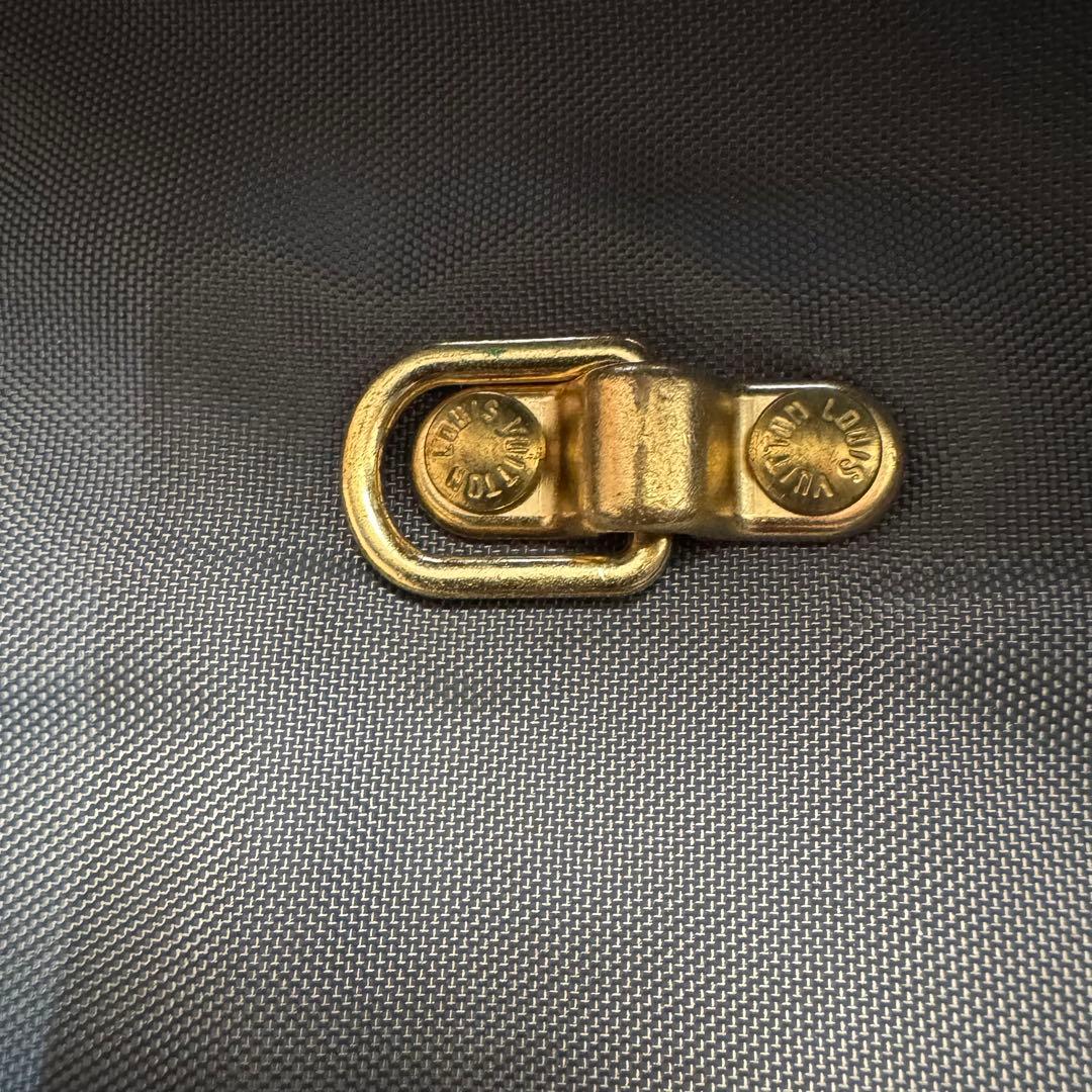 美品 LOUIS VUITTON タイガ ベーリング ガーメントバック