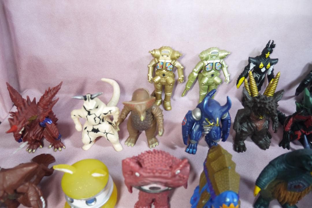 ウルトラヒーローシリーズ500　ウルトラ怪獣シリーズ500　ソフビ　94体