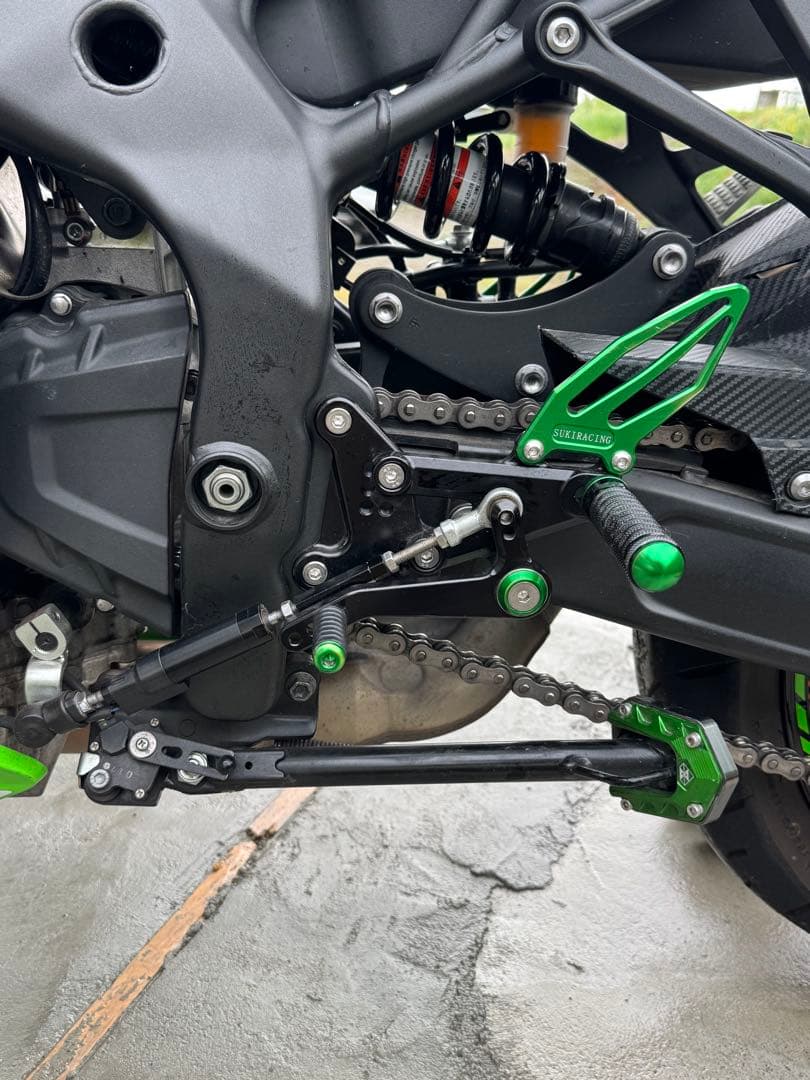 zx25r zx4r バックステップ