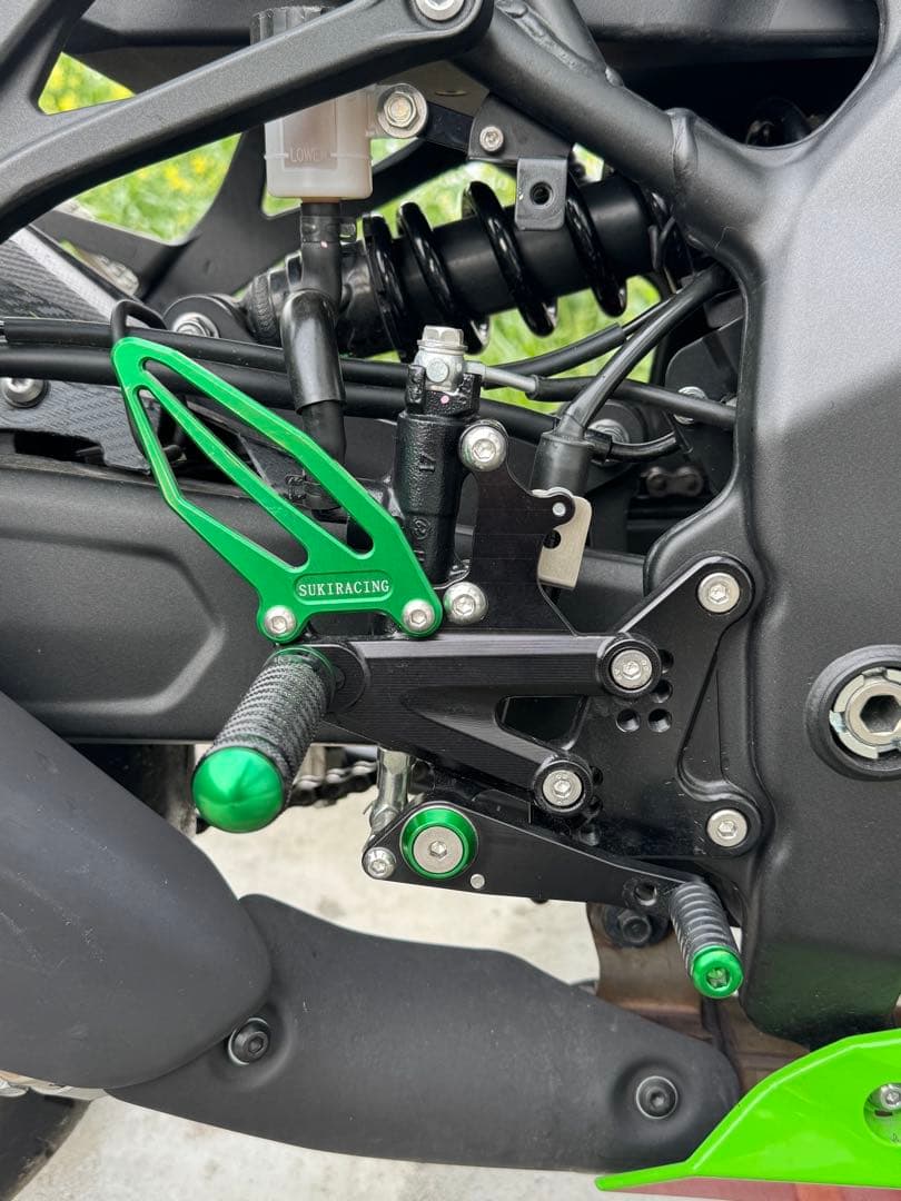 zx25r zx4r バックステップ