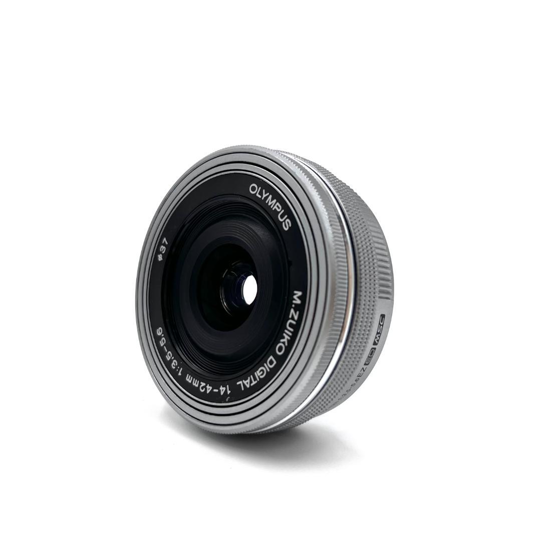 オリンパス 電動パンケーキレンズ M.ZUIKO 14-42mm silver