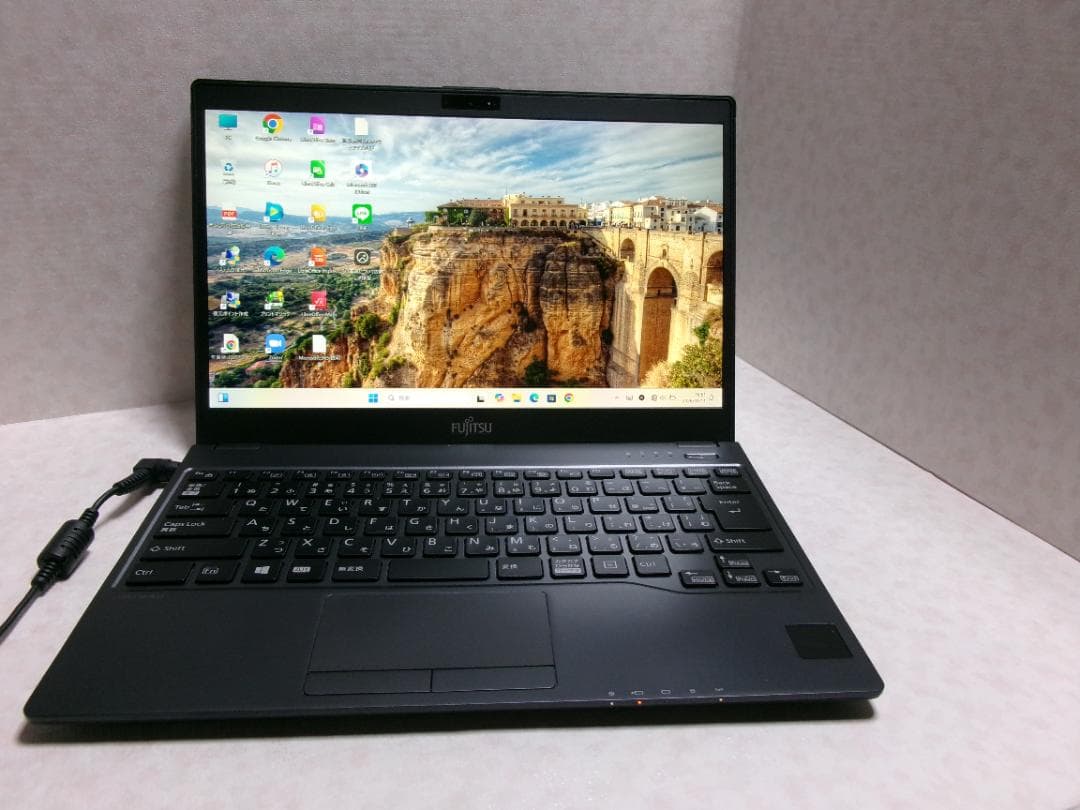 超美品 FMV LIFEBOOK C07007 高解像度 Win11 13.3型