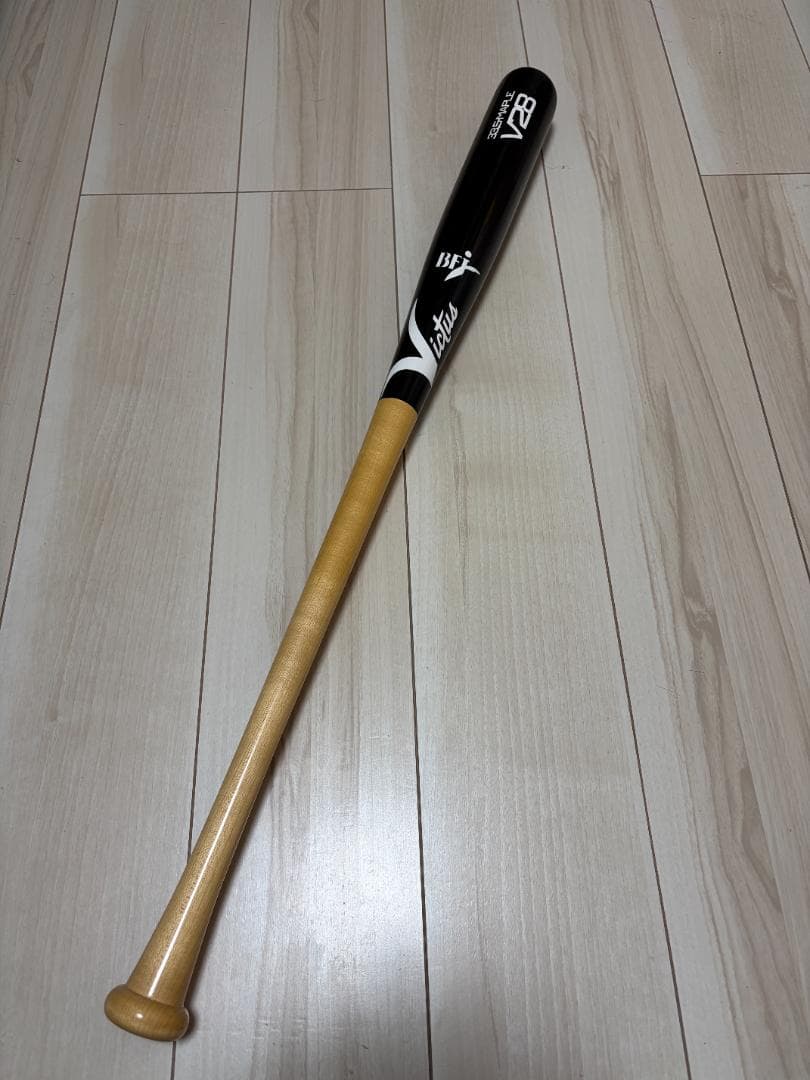 【未使用品】Victus 木製 バット（メイプル） 硬式用 85cm 870g