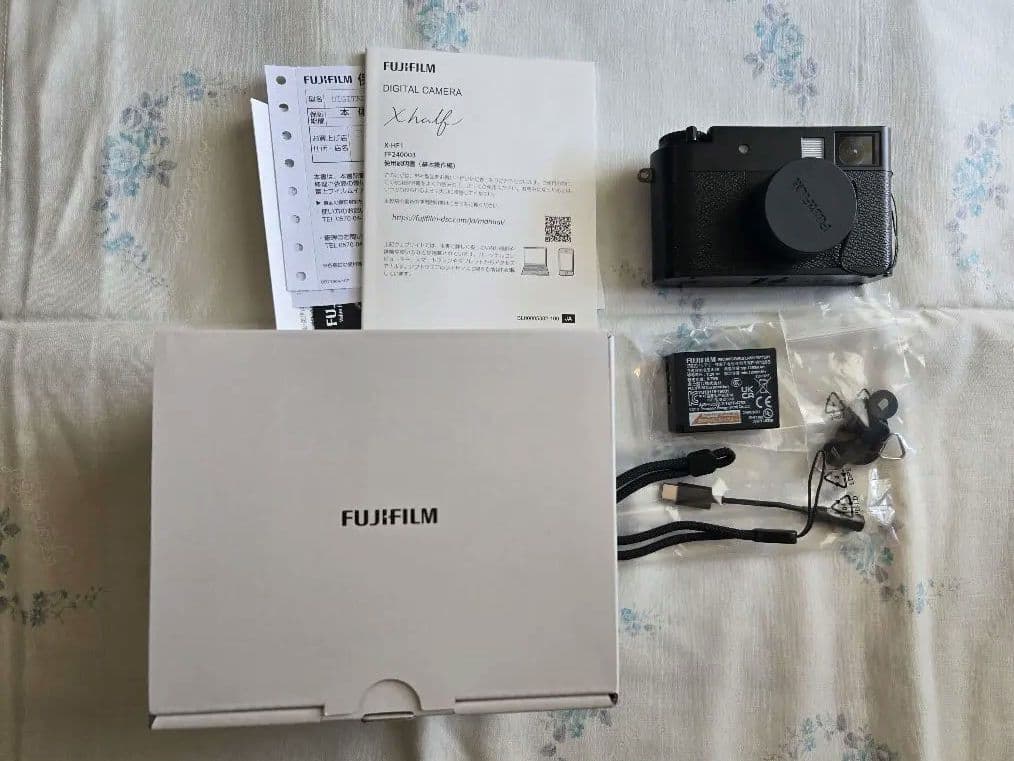 Fujifilm X-half ブラック 本体