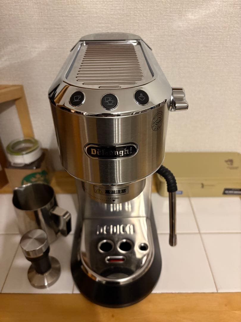 DeLonghi デディカアルテ　シルバー