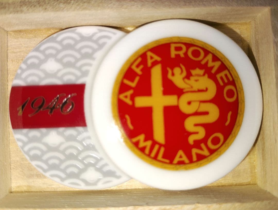 アルファロメオ　オリジナル歴代エンブレム入り美濃焼箸置きセット 9種類