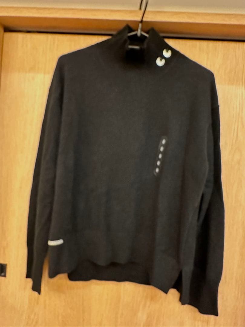 新品タグ付き/アニヤ・ハインドマーチ✕UNIQLO カシミヤハイネックセーター