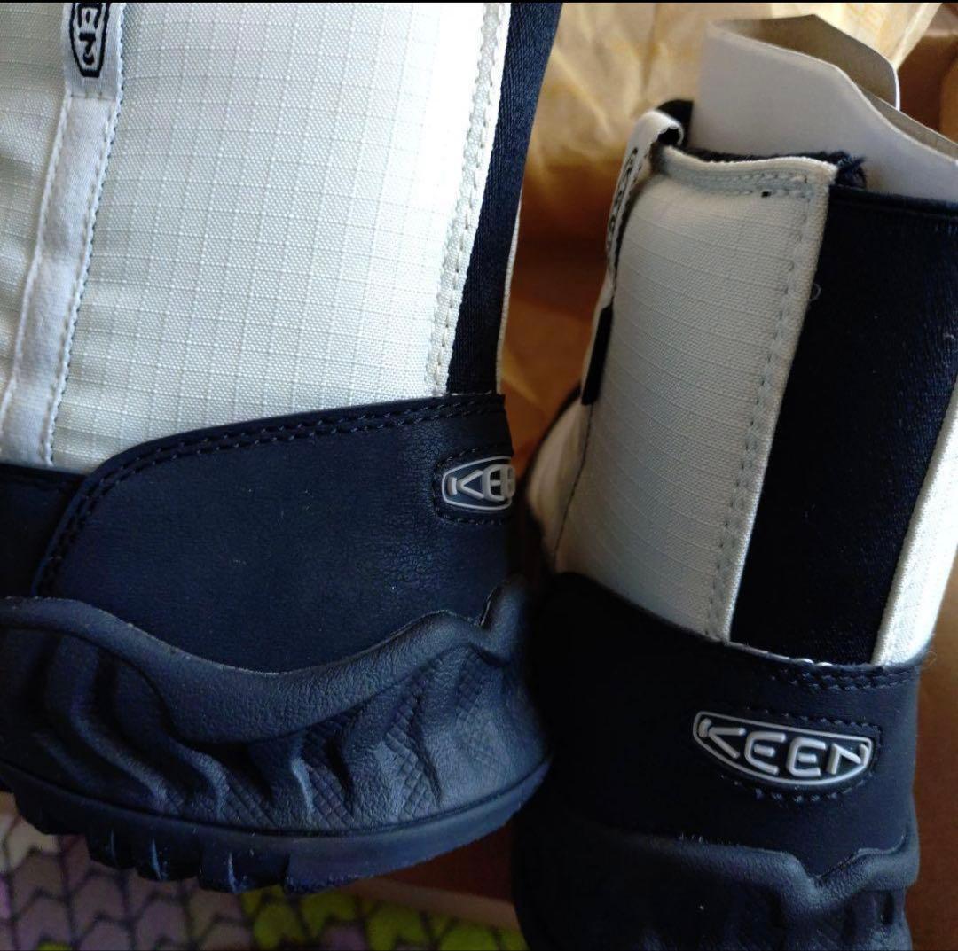KEEN スノーブーツ ホワイト 25cm