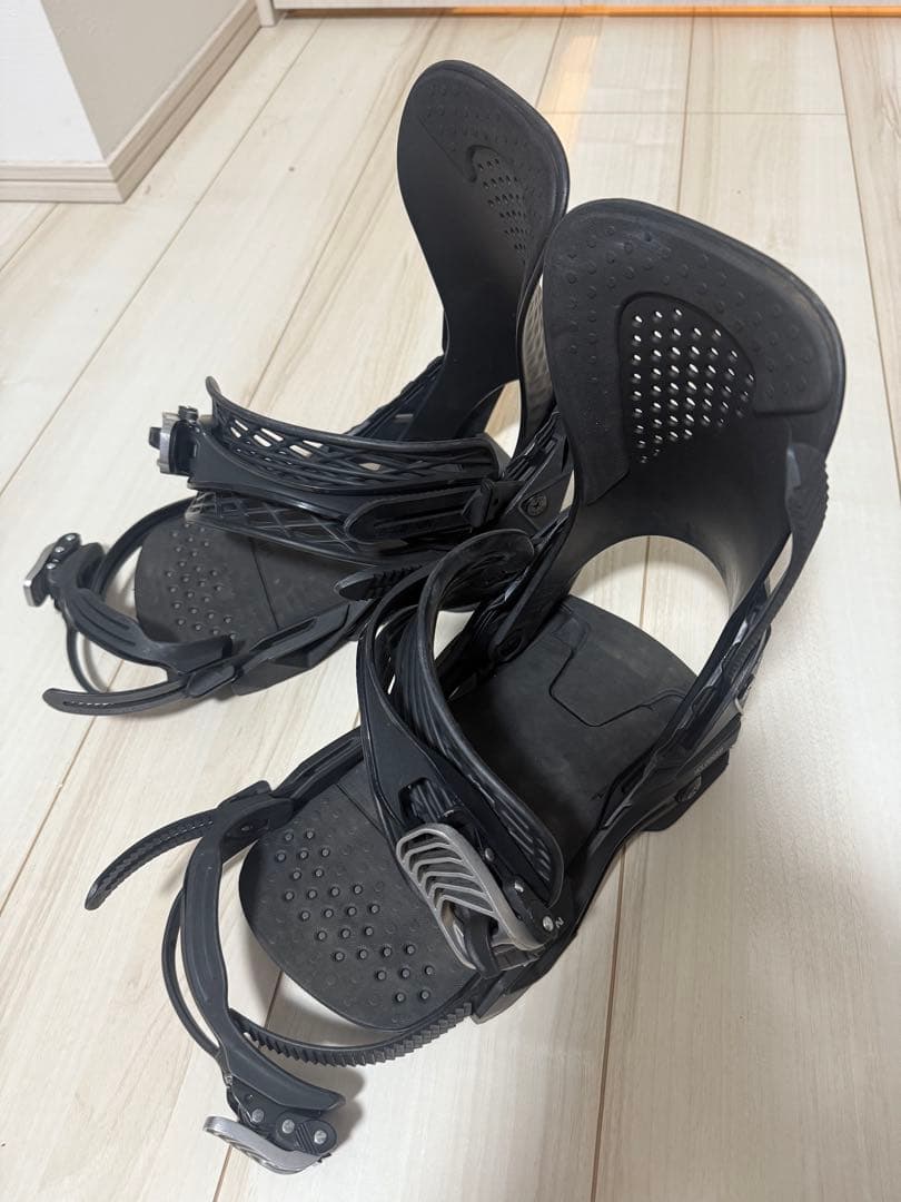 【美品】スノーボード ビンディングSALOMON HOLOGRAM Mサイズ