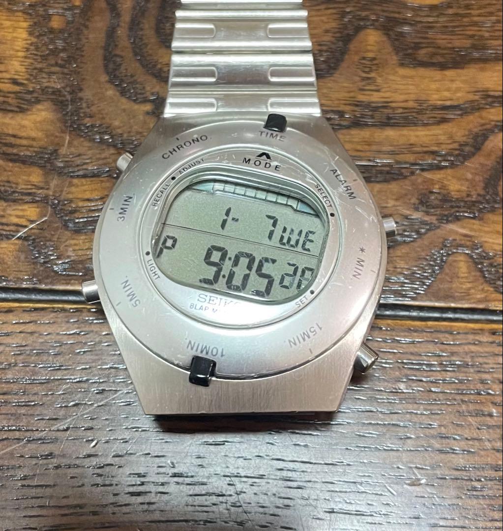 セイコー　ジウジアーロ　稼働中古　W680 復刻版　デジタル