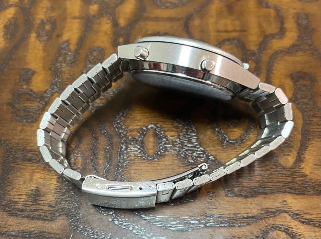 セイコー　ジウジアーロ　稼働中古　W680 復刻版　デジタル