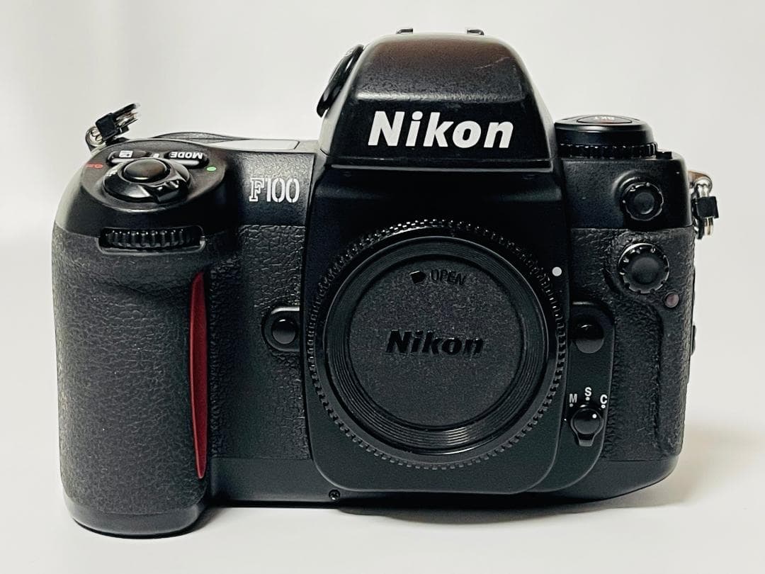 ⭐️美品⭐️NIKON ニコン F100 ボディ ブラック 黒 名作 フィルム
