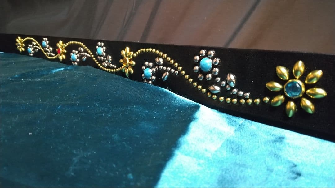 zohi＆フラワー　スタッズベルトブラック　ニッケル＆ブラス