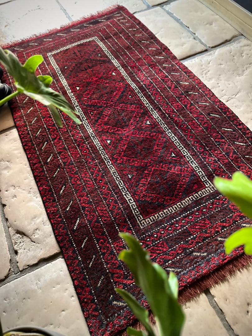 トライバルラグ　ヴィンテージラグ　アフガン　バルーチ族　プリミティブアート　美品