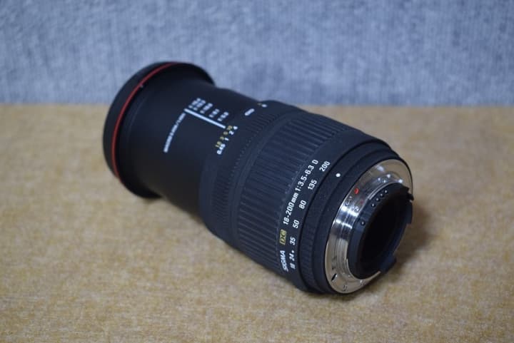 Nikon　SIGMA　18-200　F3.5-6.3　ニコン