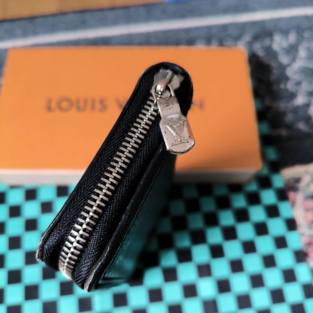 チ*ィ様 ルイヴィトンジッピーウォレットヴェルティカルM68228訳あり