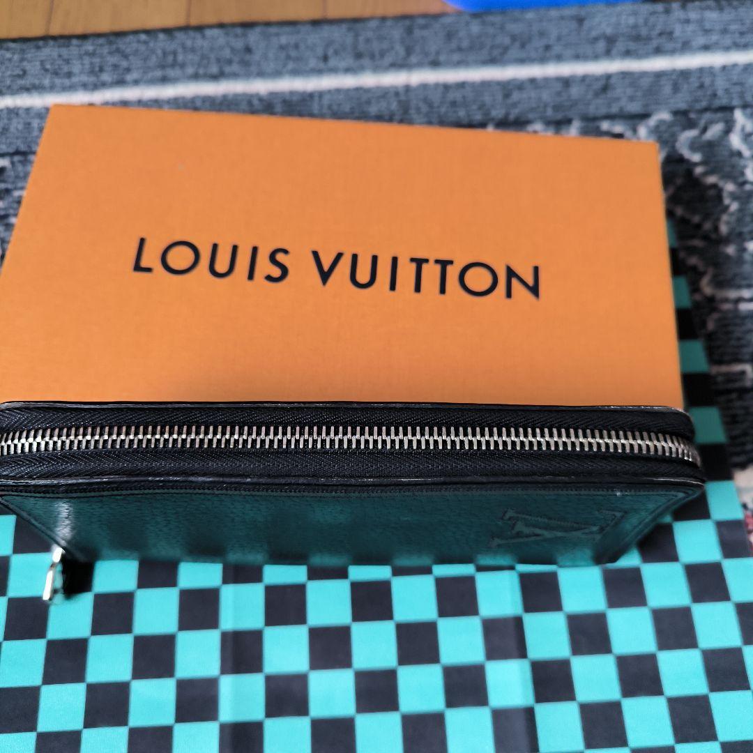 チ*ィ様 ルイヴィトンジッピーウォレットヴェルティカルM68228訳あり