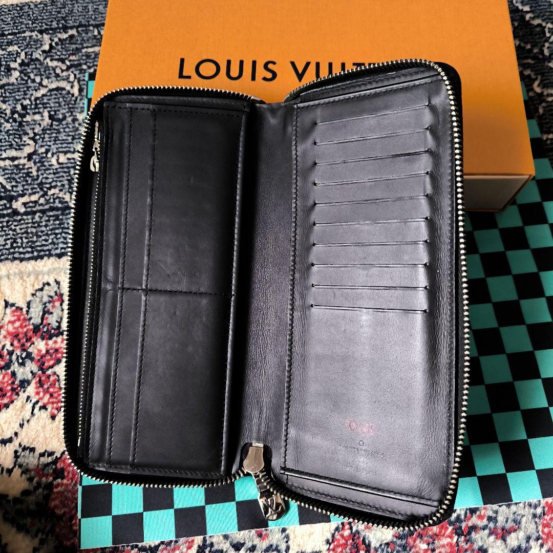 チ*ィ様 ルイヴィトンジッピーウォレットヴェルティカルM68228訳あり