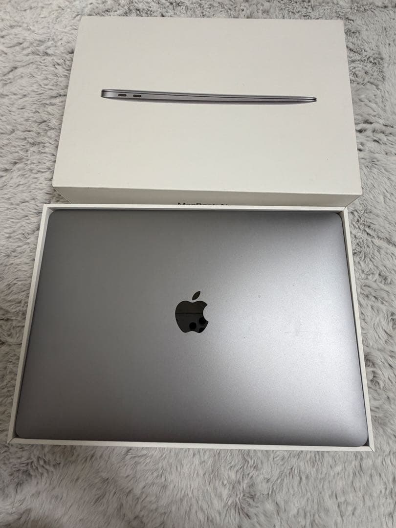 Apple MacBook Air スペースグレー 本体　学生・教職員向けApp