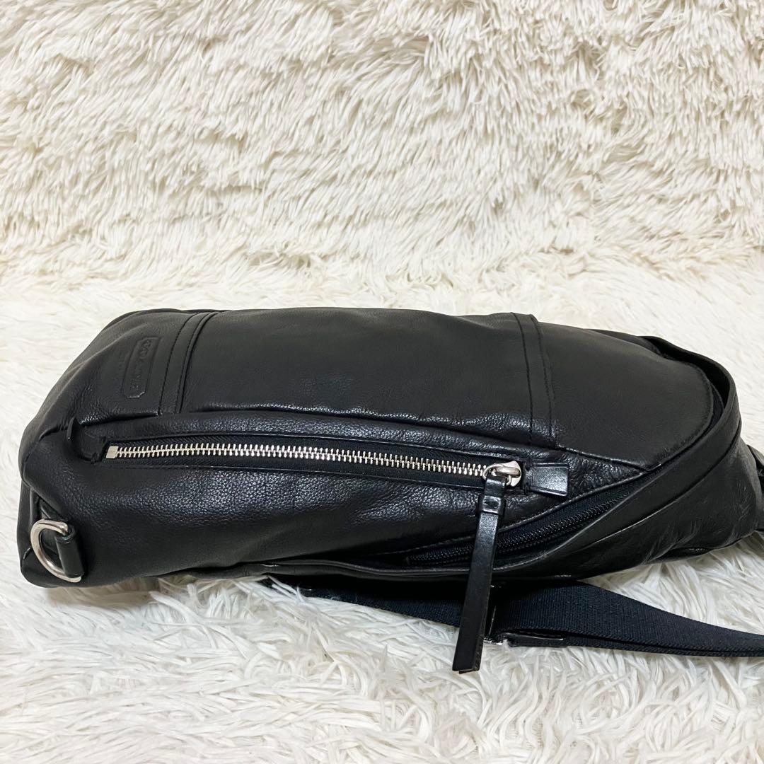 【美品】COACH ボディバッグ クロスボディ レザーブラック