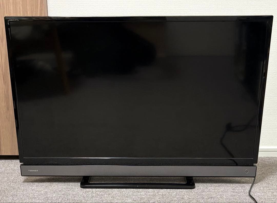 中古テレビ 東芝REGZA 32インチ＋外付けHDD 2TB B-CASカード付
