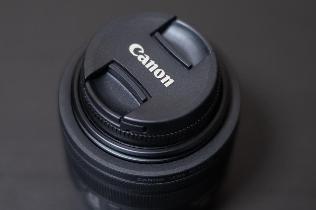 キヤノン Canon RF35mm F1.8 MACRO IS STM