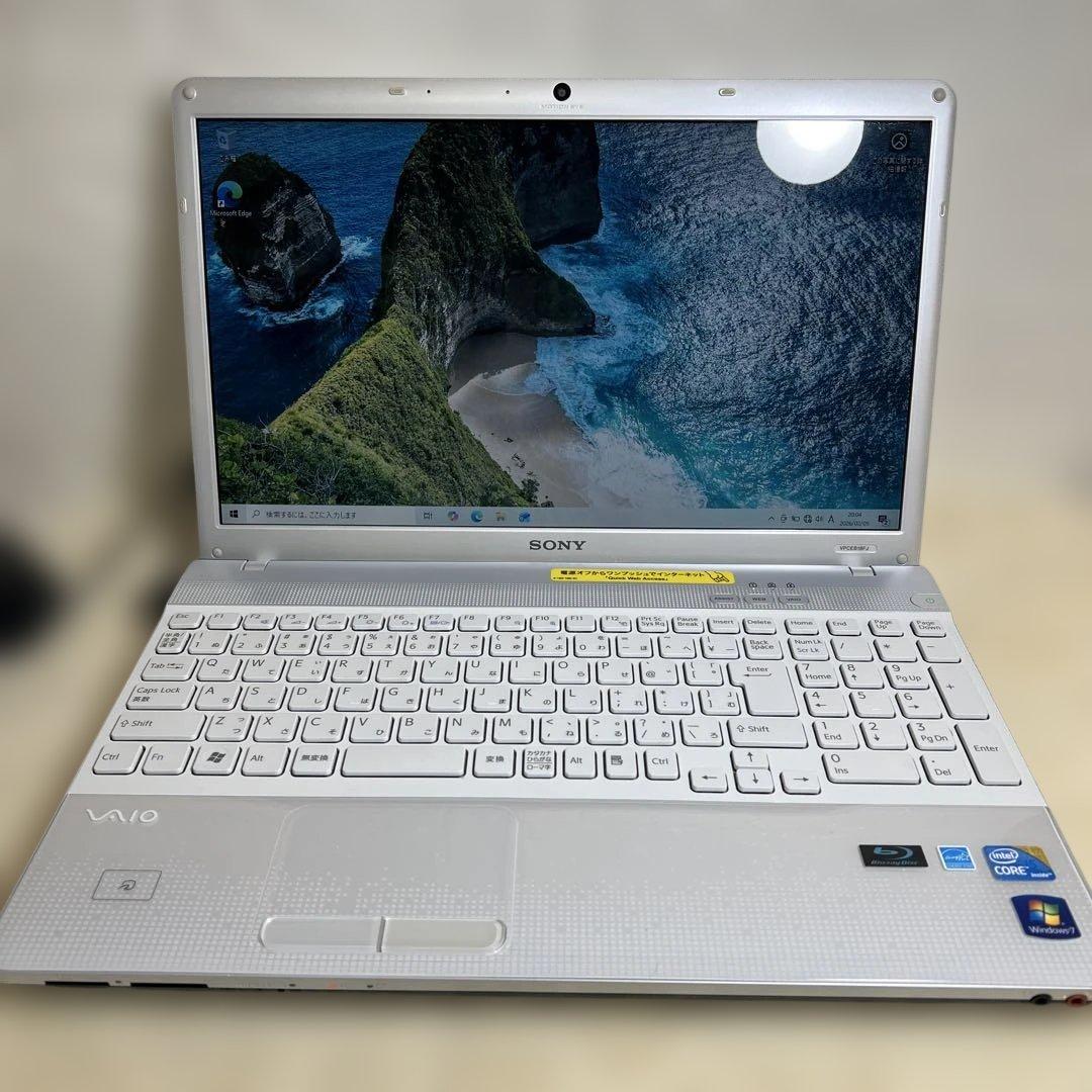 SONY VAIO 15.5インチ ホワイトノートPC