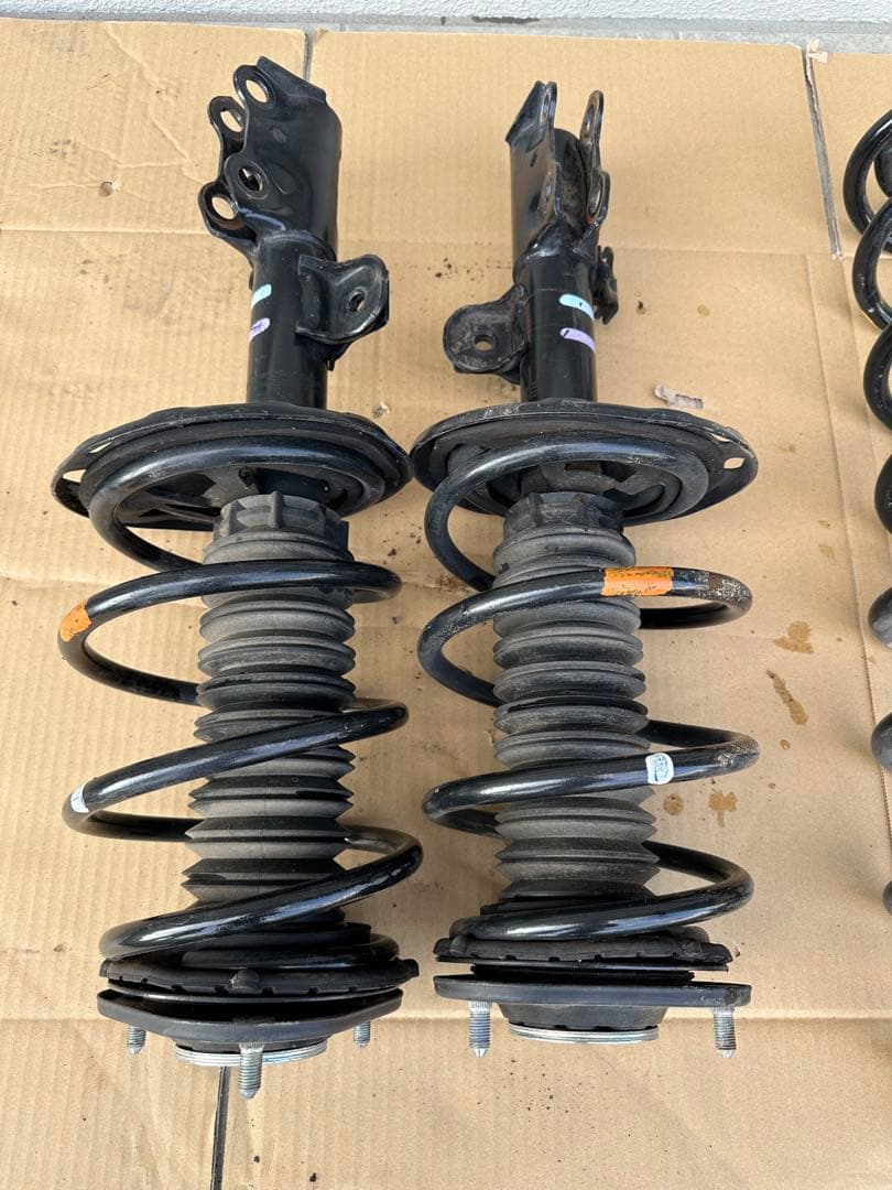 アルファード 30 純正サス