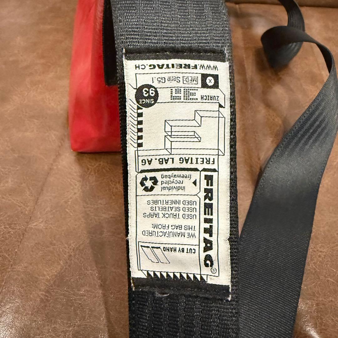 FREITAG メッセンジャーバッグ 赤/白/黒