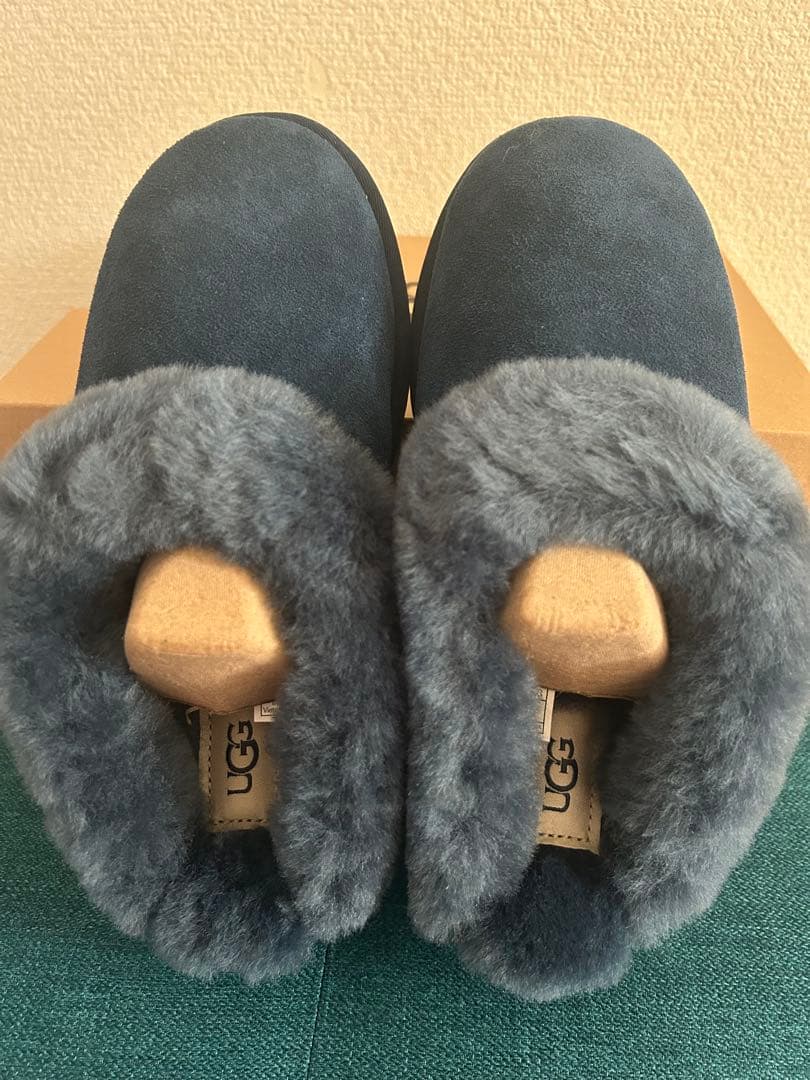 UGG ムートンブーツ　スリッポン