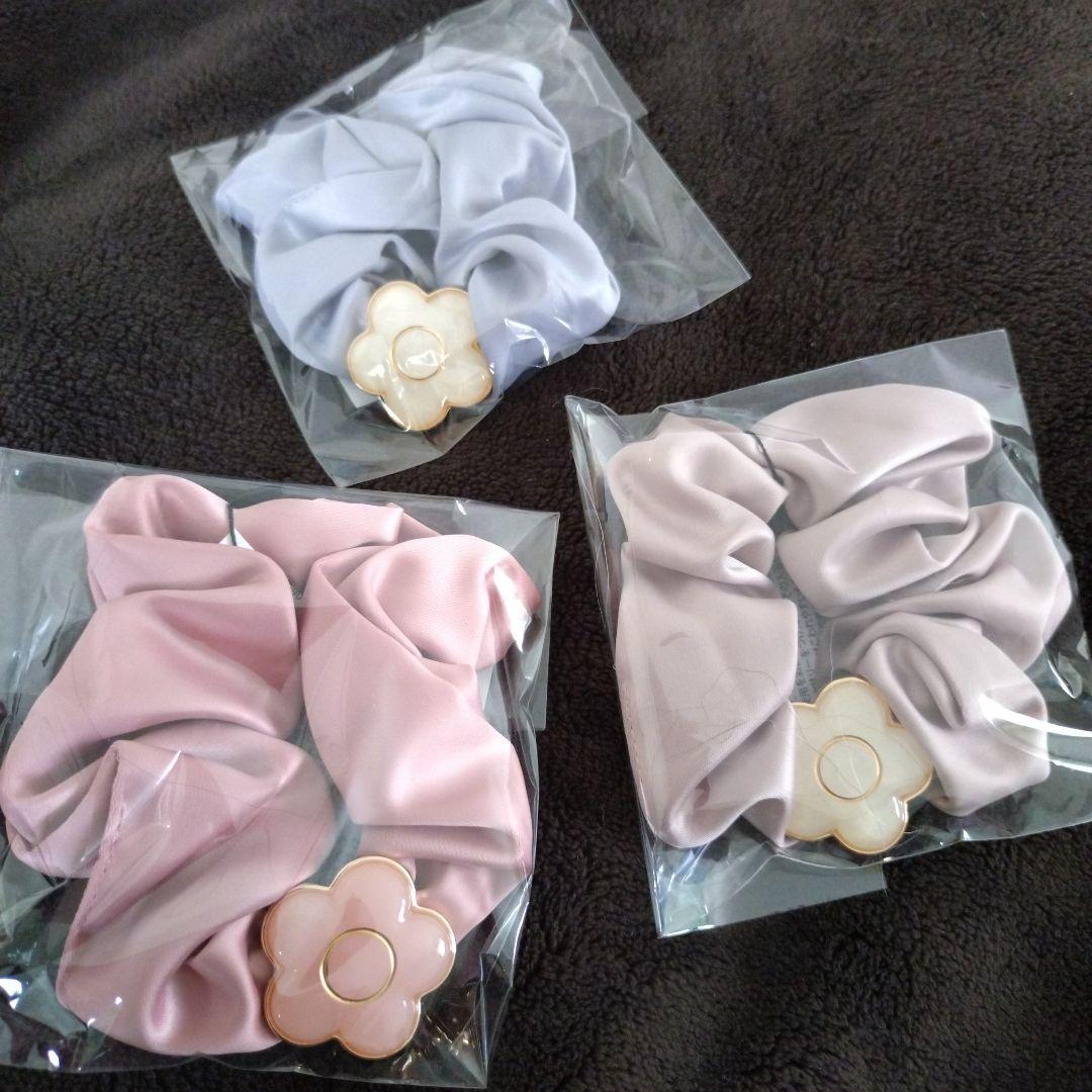 【期間限定値下】MARY QUANT フラワーモチーフシュシュ