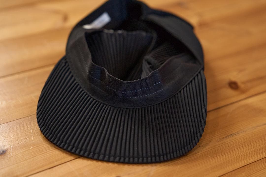 ISSEY MIYAKE プリーツプリーズ キャップ ブラック