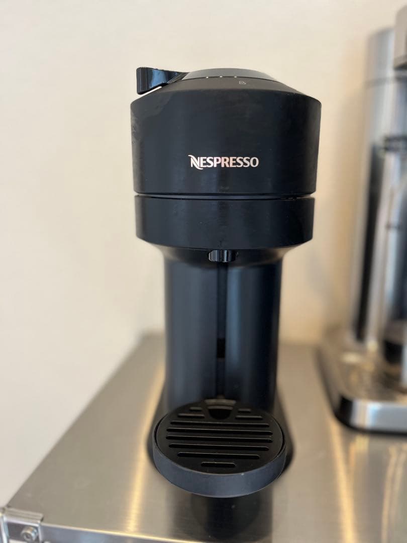 【美品】Nespresso エスプレッソマシン　ヴァーチュオ ネクスト 黒