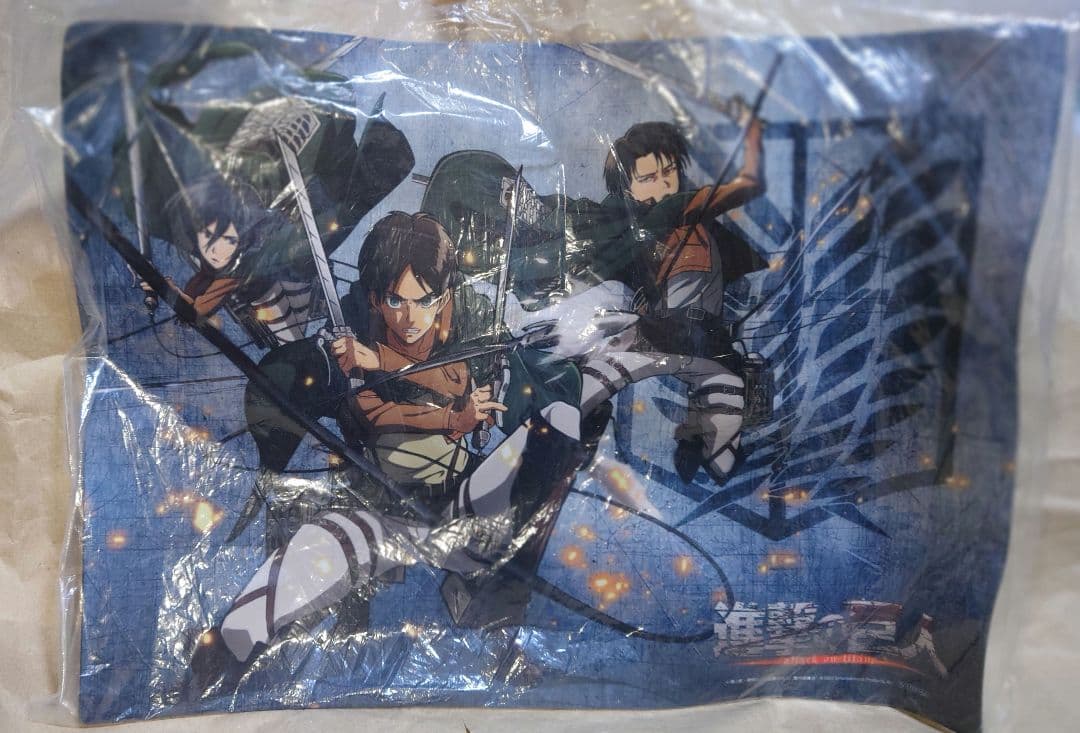 上位入賞者限定 非売品 未使用 ジーククローネ 進撃の巨人 プレイマット