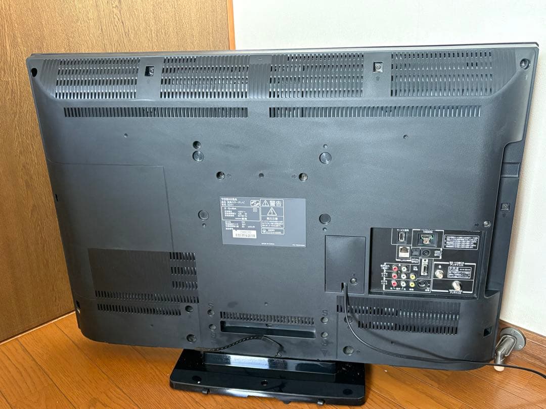 TOSHIBA REGZA 32インチ液晶テレビ　32A1
