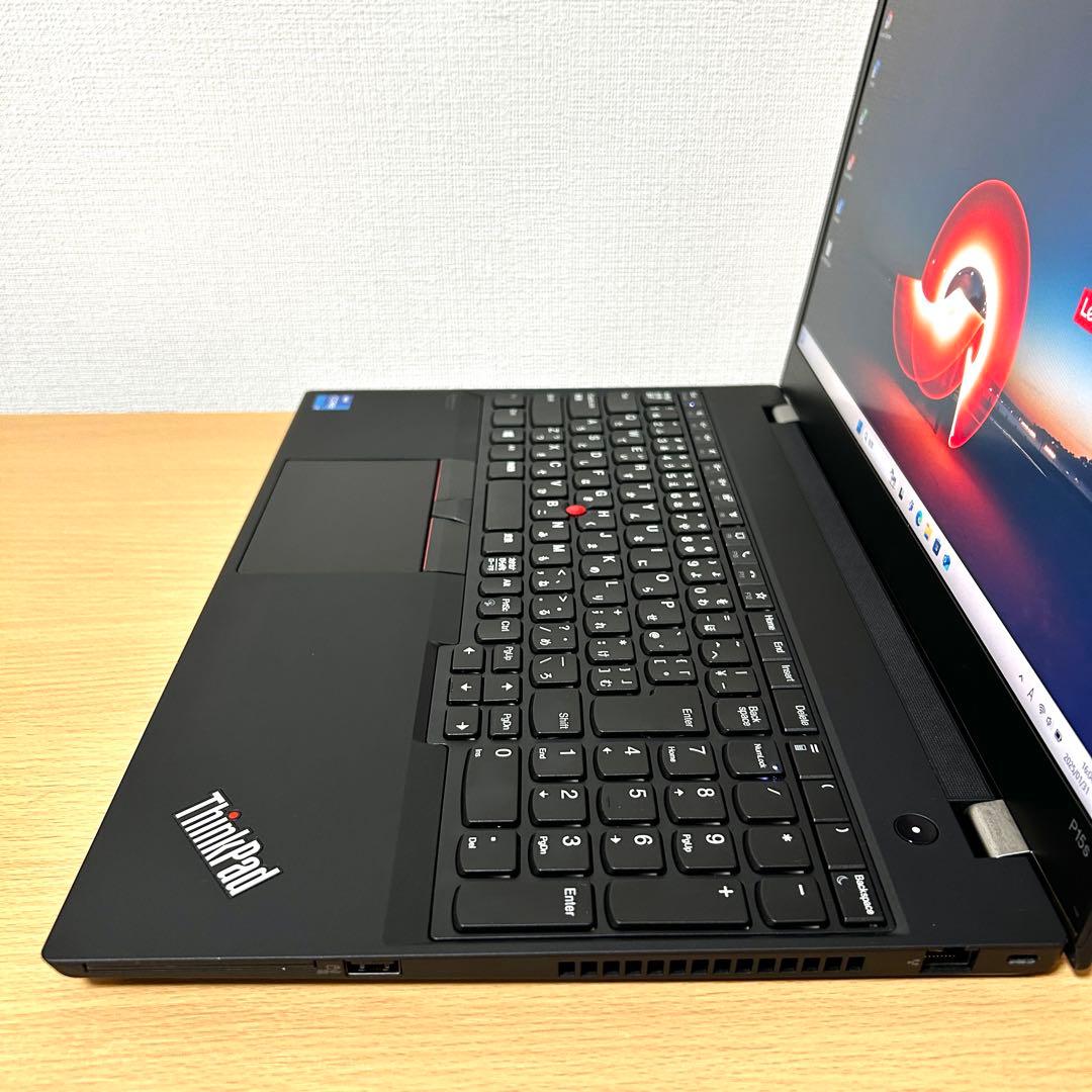 Lenovo ThinkPad P15s Gen2 i7 16GB 第11世代