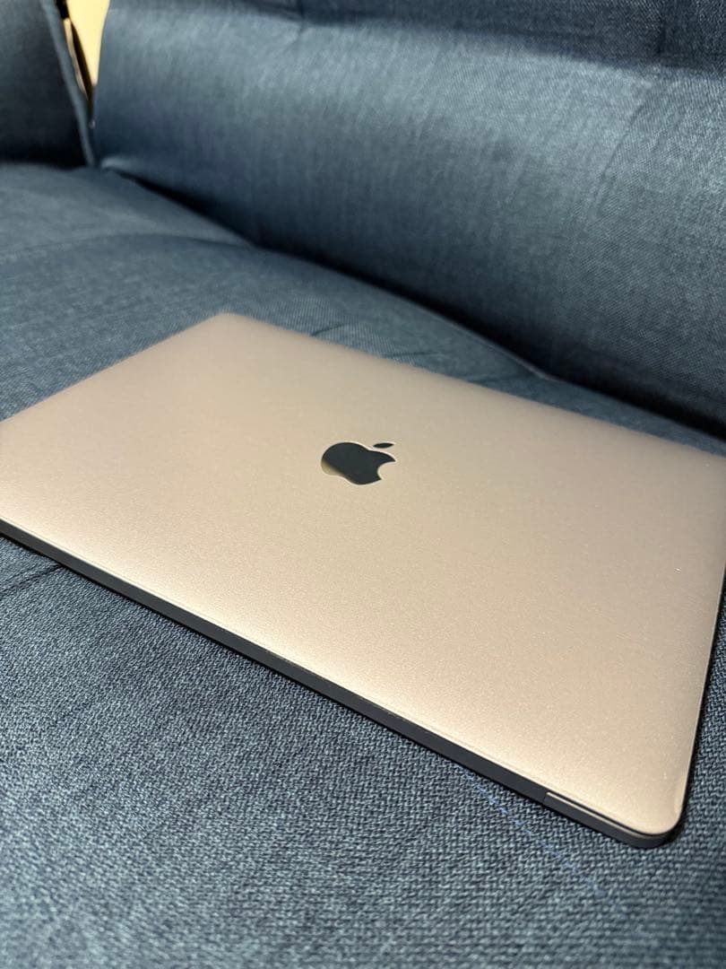 【超美品】MacBook Pro 2019 Retinaディスプレイ　付属品付き