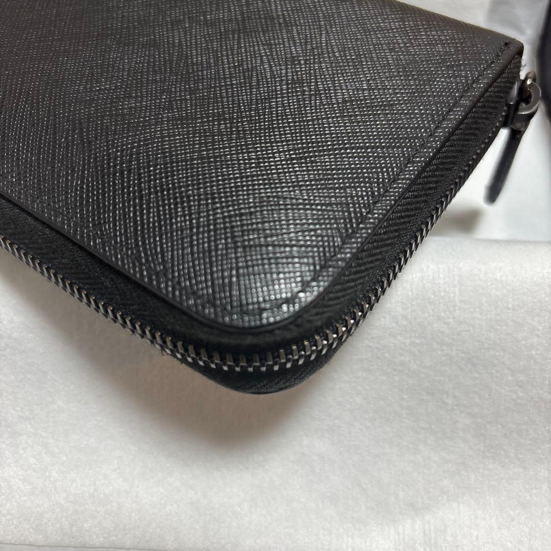 PRADA サフィアーノレザー 長財布 ラウンドファスナー