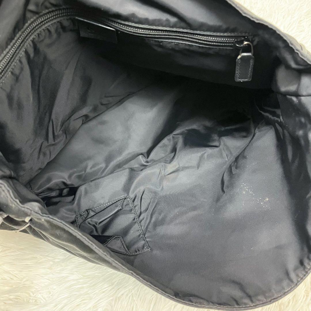 グッチ シマ メッセンジャーバック 大容量 ロゴプレート ショルダーバッグ A4