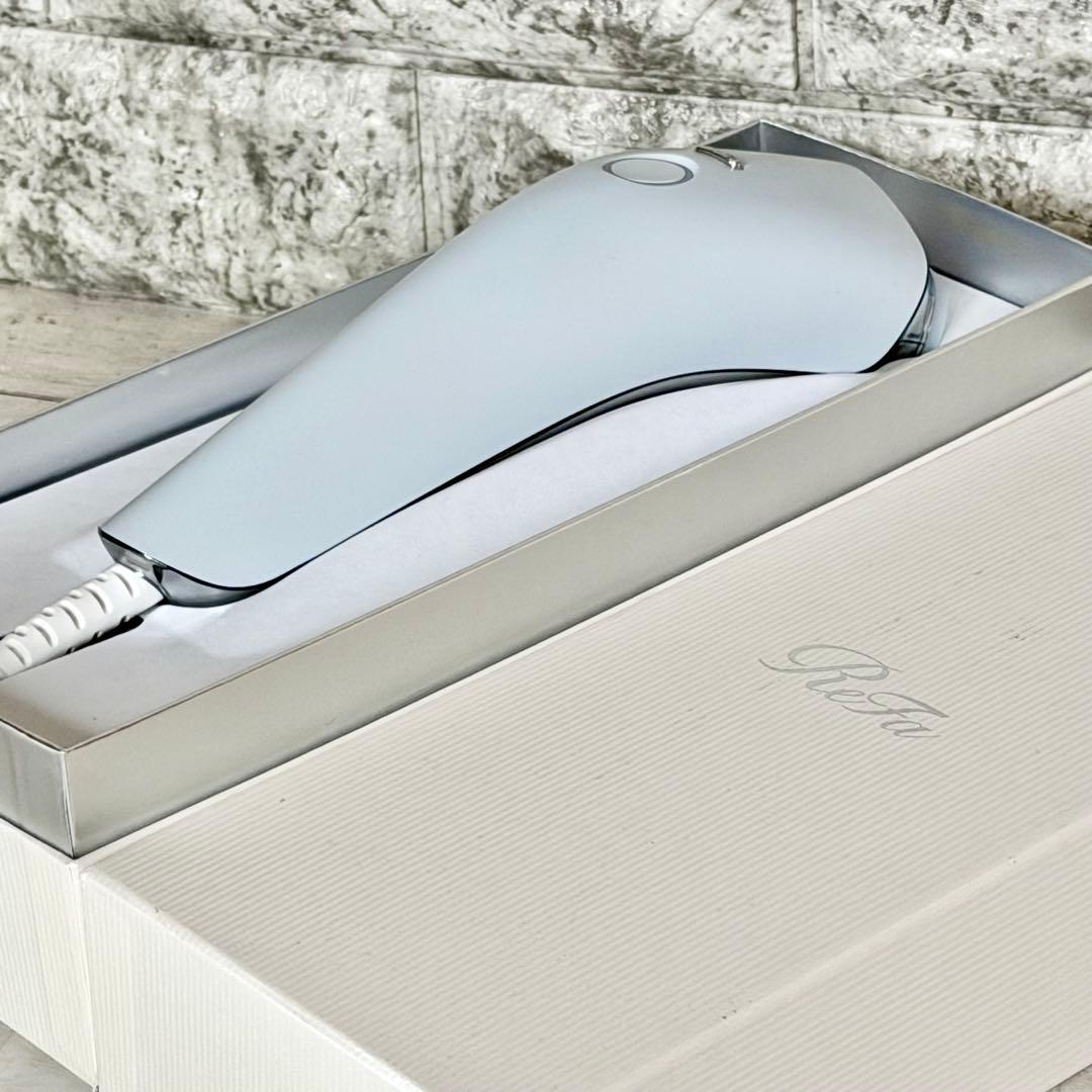 リファ「エピクール」光美容器 アイストーニングシステム搭載