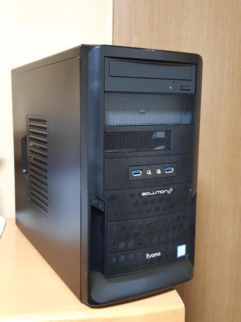 自作PC　i7 8700・16GB・SSD128GB・K4000・Win11