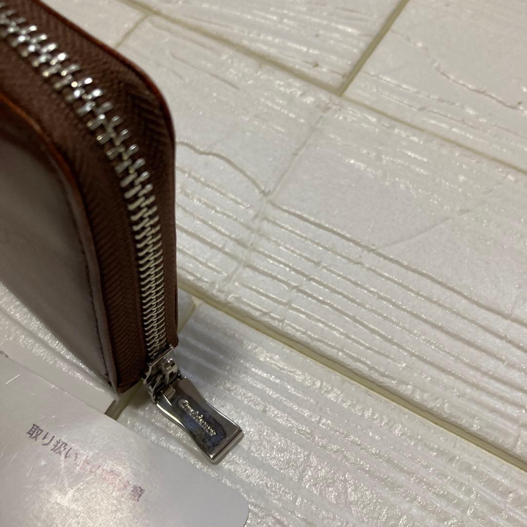 新品オロビアンコ長財布 エンボスロゴ付き