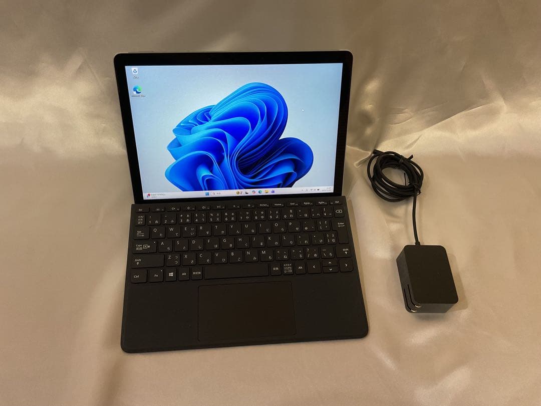 ⭐️トロイド⭐️Surface Go3 8g SSD128g